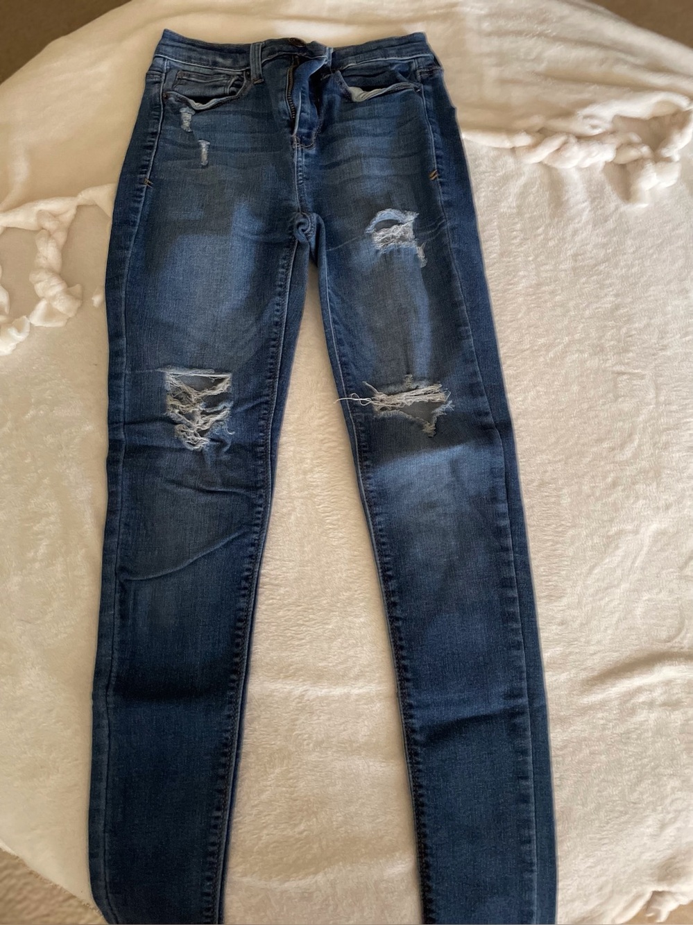 Mudd Dark Blue Distressed high rise Skinny Jeans size 0